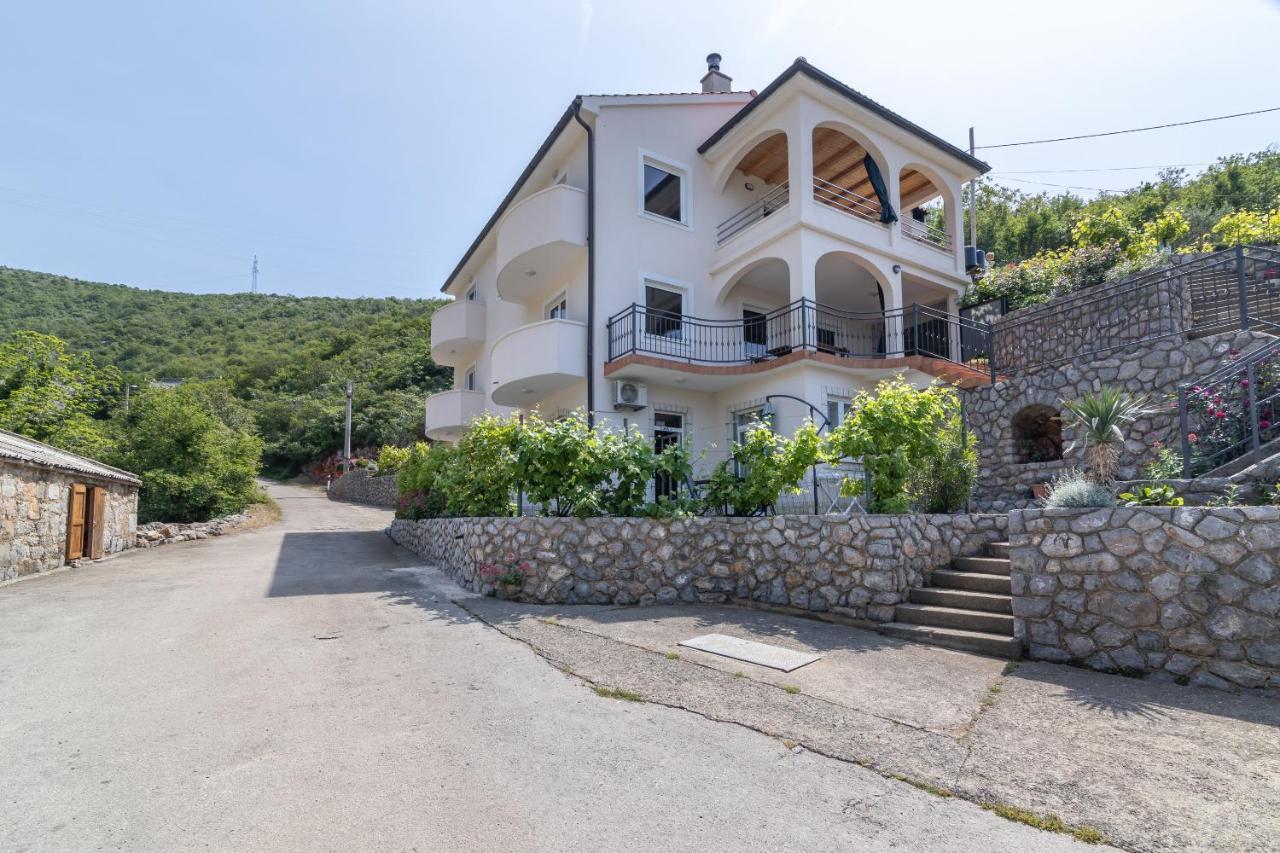 Dora Apartment Senj  Bagian luar foto